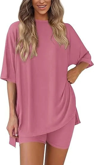 Two-Piece Oversized Casual Tee and Skinny shorts with Pocket